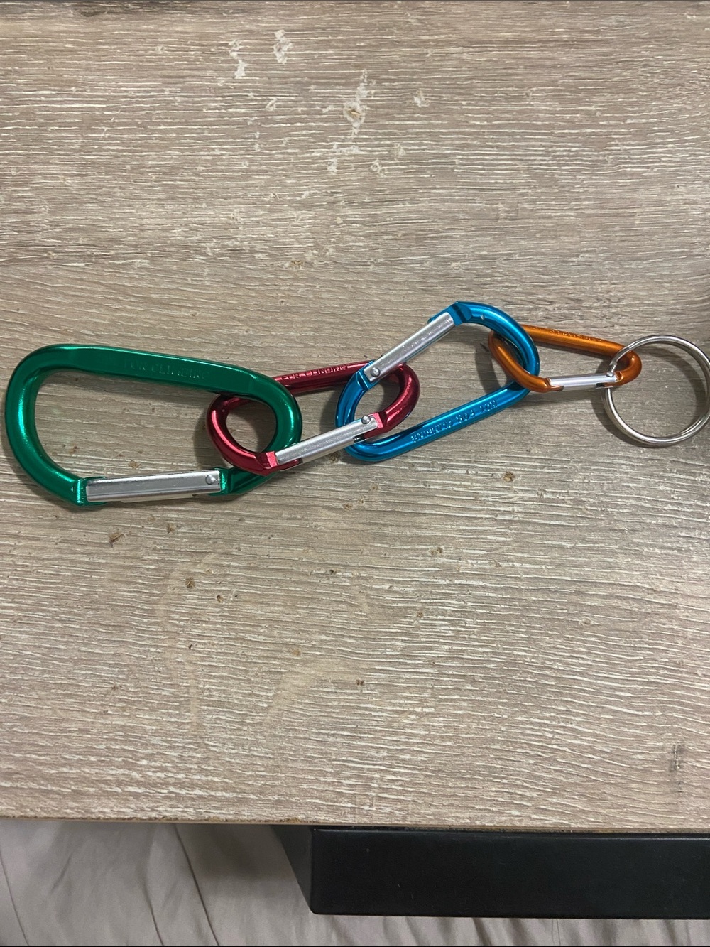 Colorful Aluminum Carabiner Keychain Set